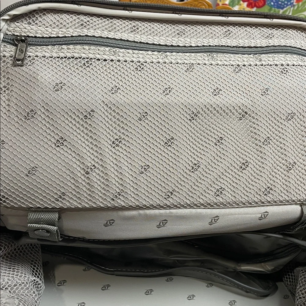 Vintage American Tourister Travel Bag. Green Gray Color. EUC*